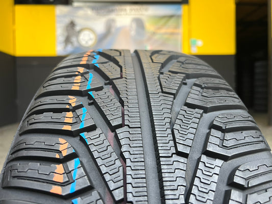 Usato: 1 Gomma 225/55R17 101V XL Uniroyal invernale nuova