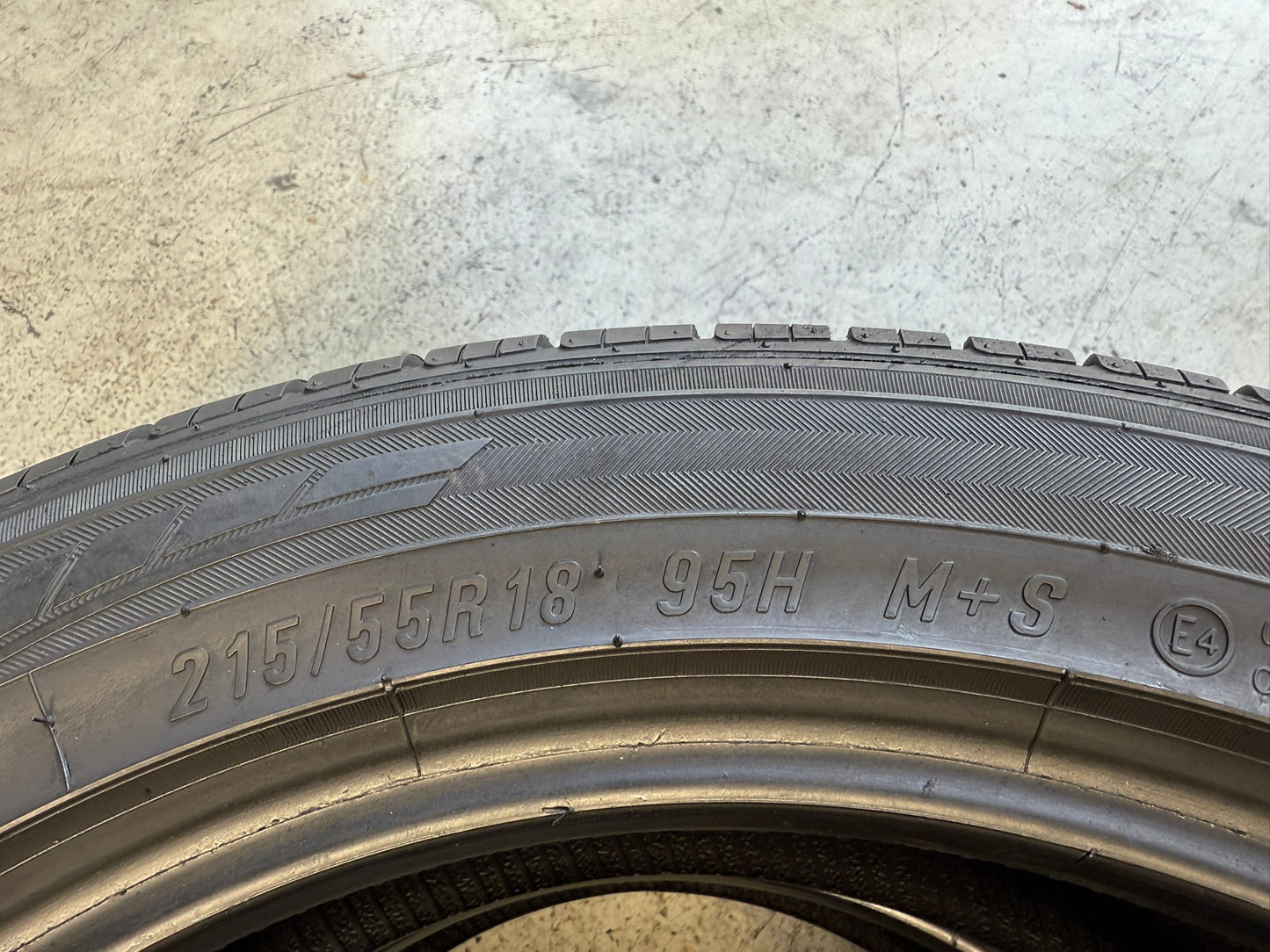 Usato: 2 Gomme 215/55R18 95H Maxxis 4 Stagioni 85% residui