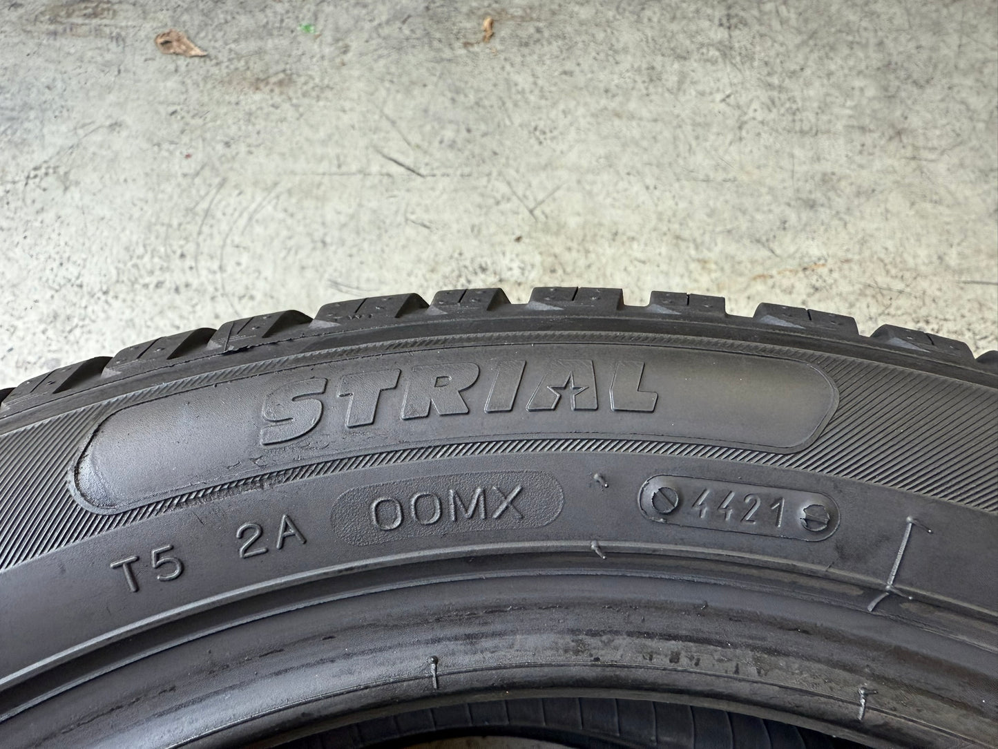 Usato: 2 Gomme 205/55R17 95V XL Strial 4 Stagioni 95% residui