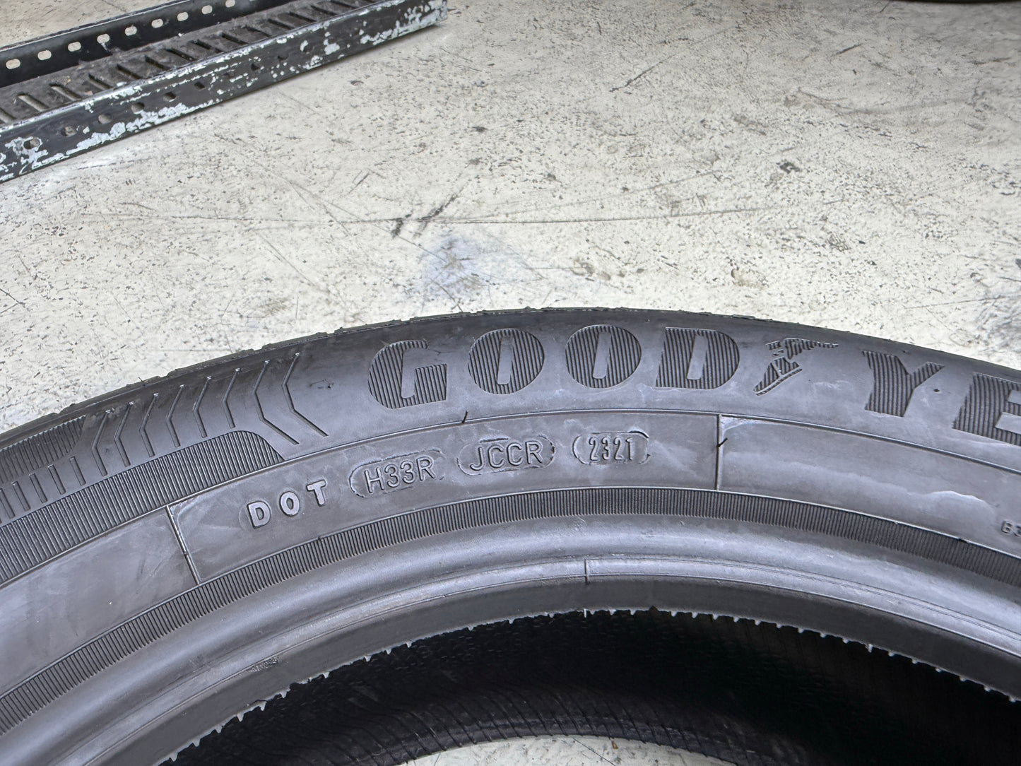 Usato: 4 Pneumatici Goodyear EfficientGrip Performance 215/55R17 94V Estivi 85-90% Residui