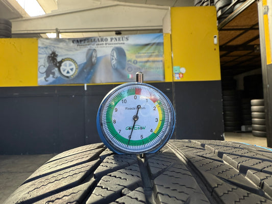 Usato: 2 Gomme 225/50R18 95H Bridgestone Invernali Runflat 85% residui