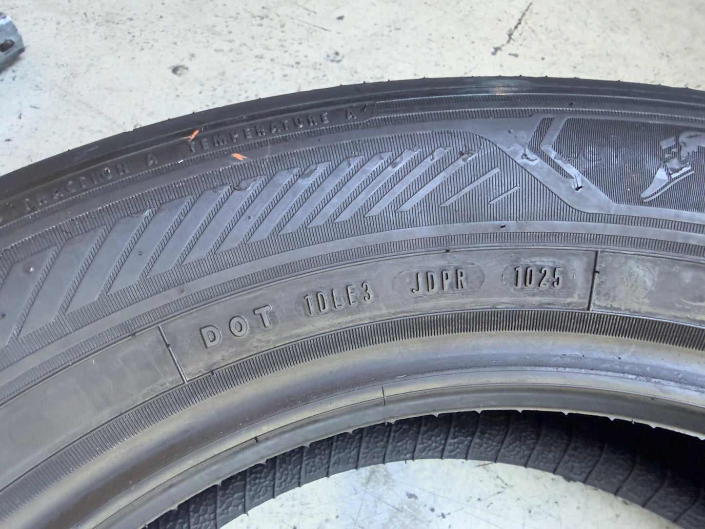 Usato: 4 Pneumatici Goodyear EfficientGrip 2 SUV 215/65R17 103V XL Estivi 90% Residui