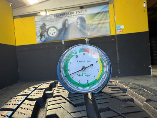 Usato: 2 Gomme 215/65R16C 109/107T Nankang 4 Stagioni 90% residui