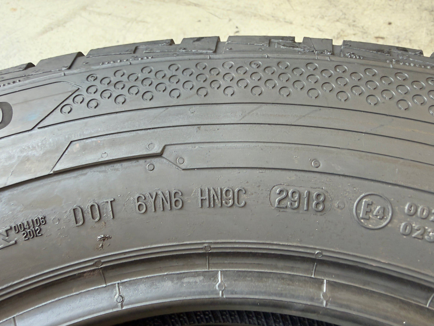 Usato: 2 Pneumatici Continental ContiVanContact 100 195/75R16C 110/108R 10PR Estivi 95% Residui