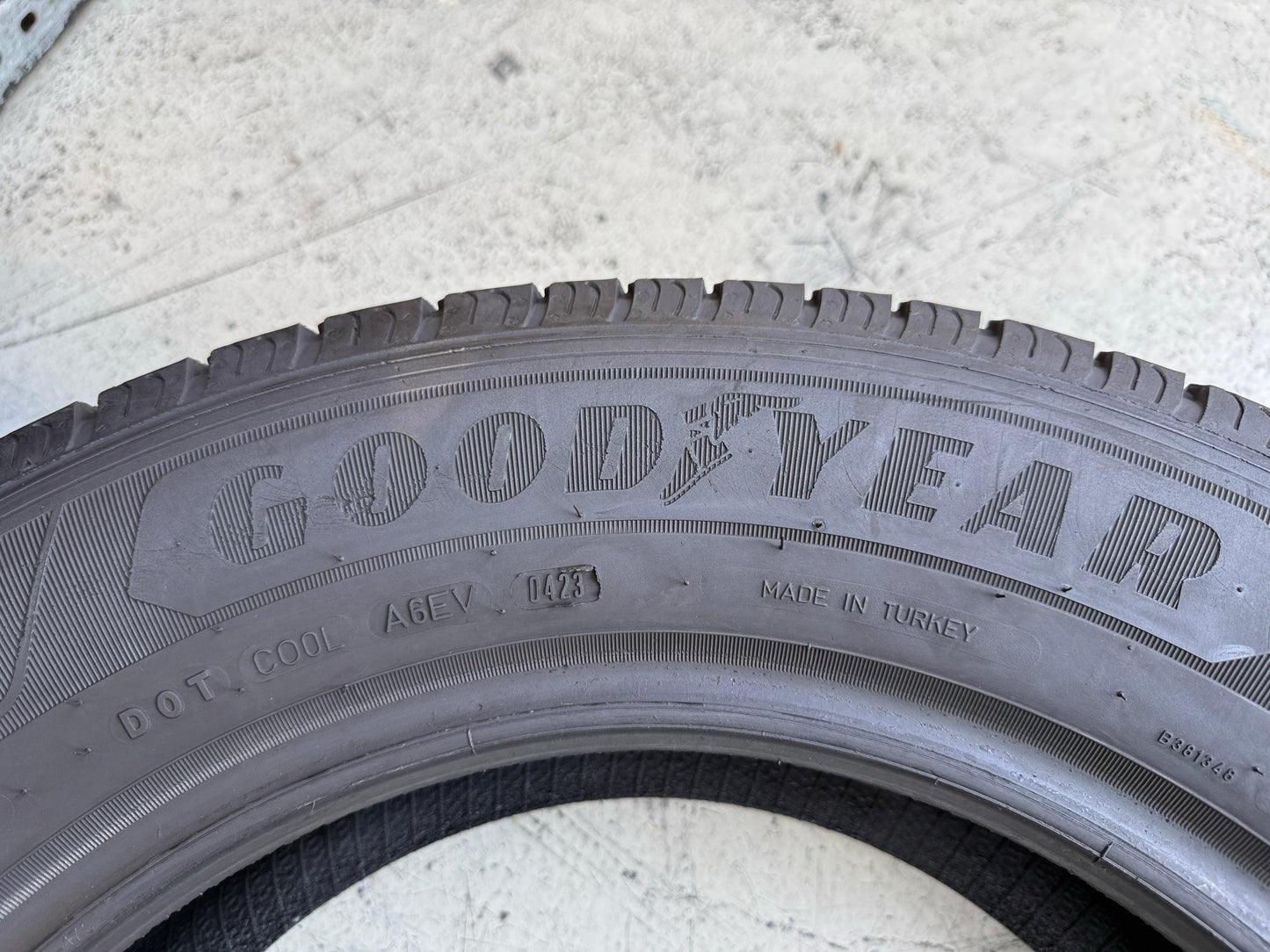 Usato: 4 Pneumatici Goodyear EfficientGrip Cargo 215/65R16C 106/104H 6PR Estivi 80% Residui