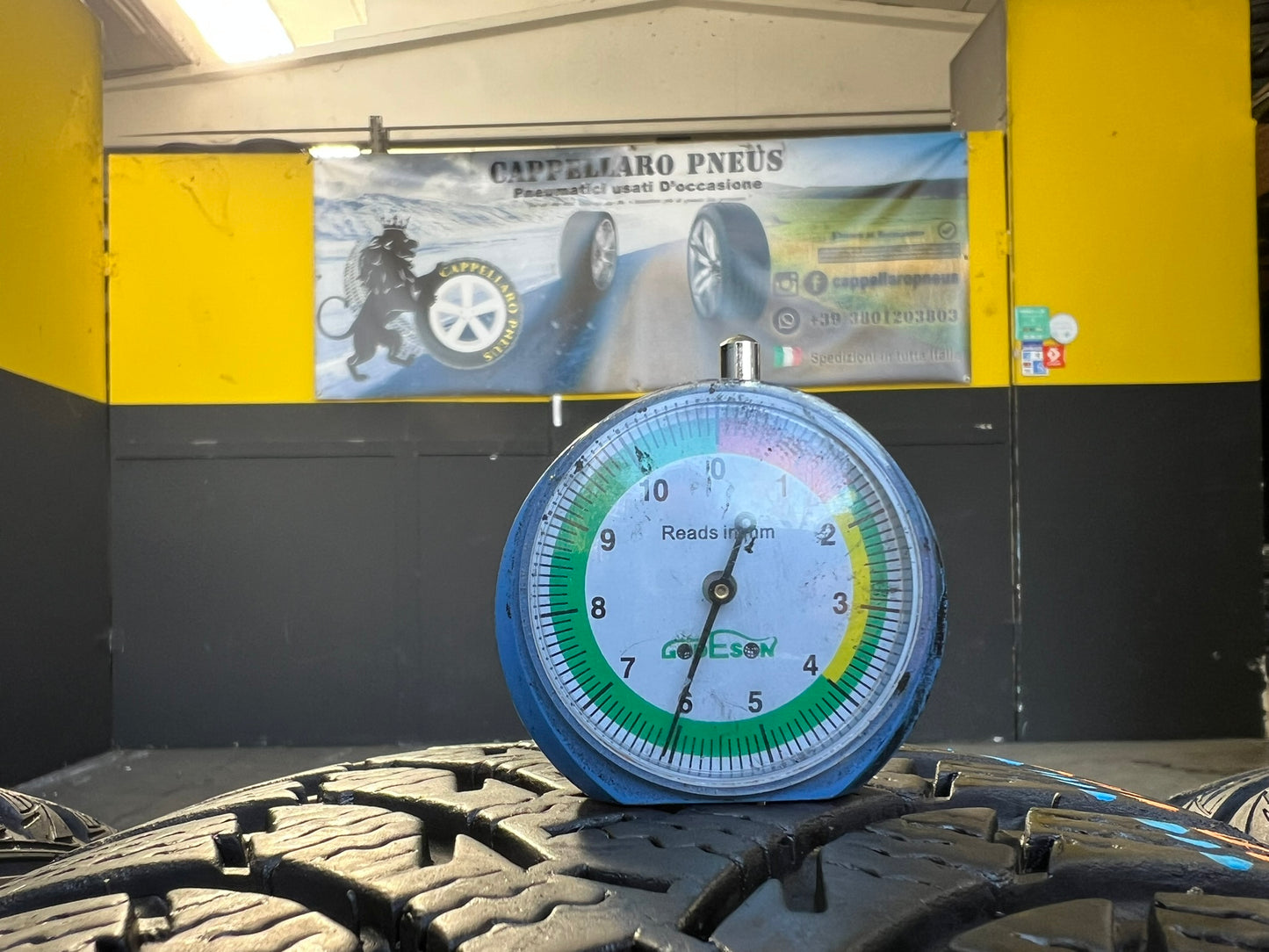 Usato: 4 Gomme 215/60R17 96H Kumho invernali 85% residui