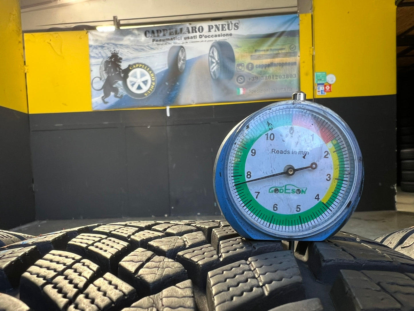 Usato: 4 Gomme 205/50R17 93H XL Goodyear invernali 95% residui