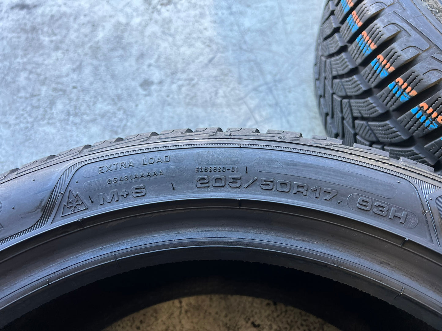 Usato: 4 Gomme 205/50R17 93H XL Goodyear invernali 95% residui