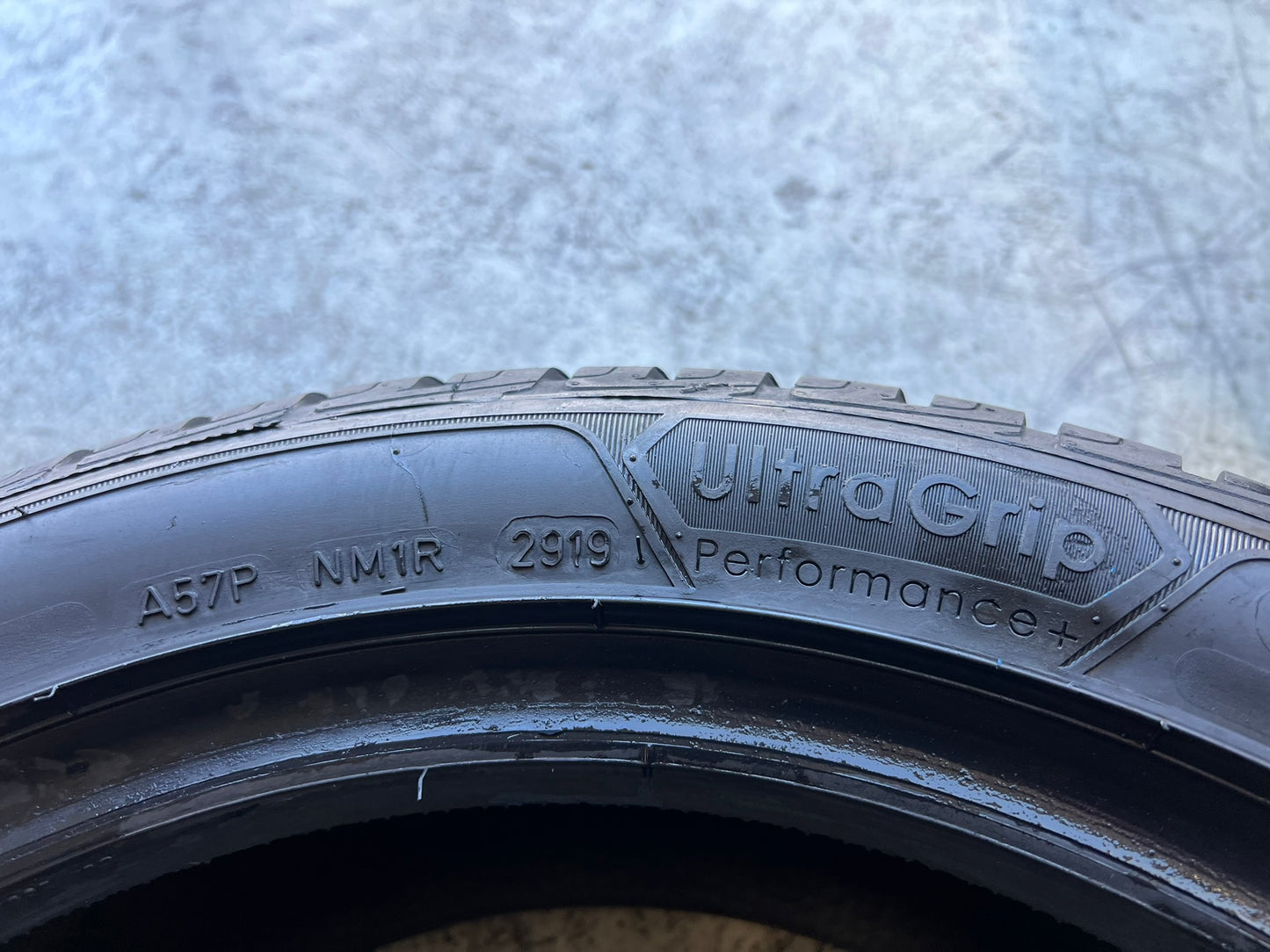 Usato: 4 Gomme 205/50R17 93H XL Goodyear invernali 95% residui