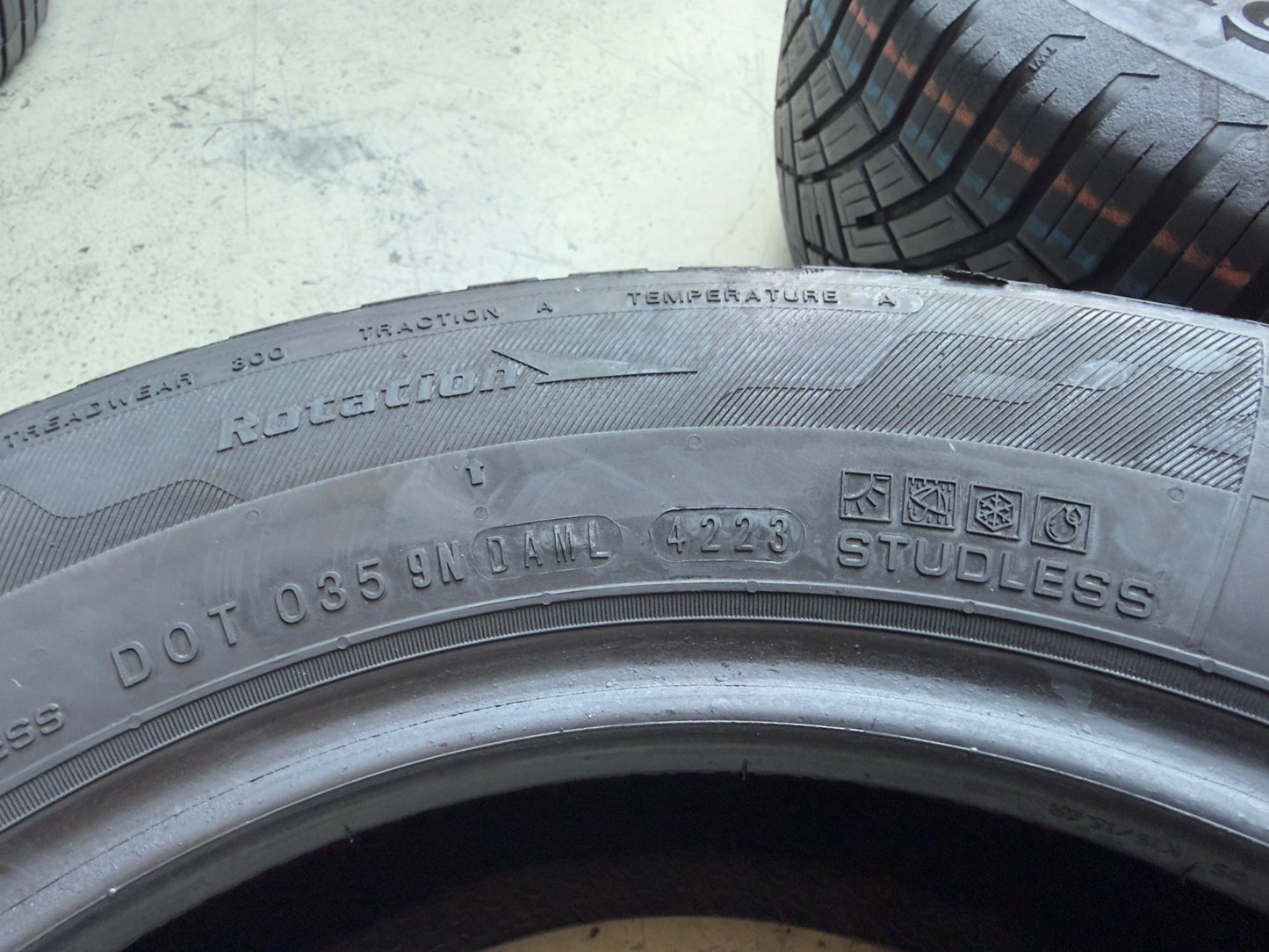 Usato: 4 Pneumatici Continental / Nexen 195/65R15 95H-95T XL 4 Stagioni 85% Residui