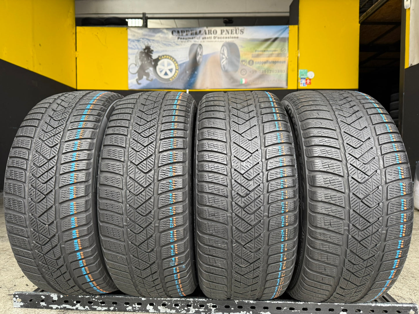 Usato: 4 Gomme 255/40R18 95H e 225/45r18 91H Pirelli invernali Runflat 70-75% residui