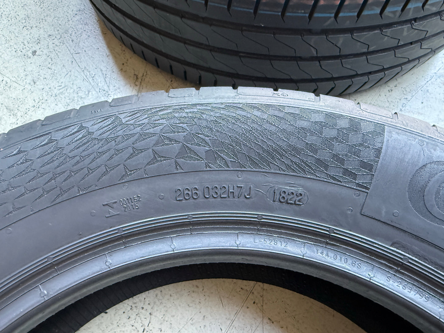 Usato: 4 Pneumatici Continental UltraContact EV 185/65R15 88T Estive 85% Residui
