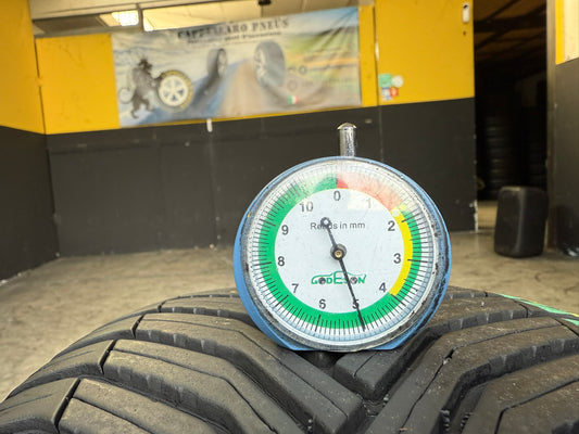 Usato: 2 Gomme 225/50R17 94W Michelin 4 Stagioni 80% residui