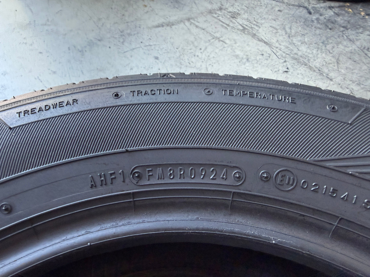 Usato: 2 Pneumatici Falken Ziex ZE310 Ecorun 215/60R16 95V Estivi 80% Residui