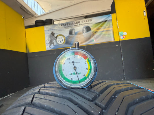 Usato: 2 Pneumatici Michelin CrossClimate 2 215/60R16 99V XL 4 Stagioni 75% Residui