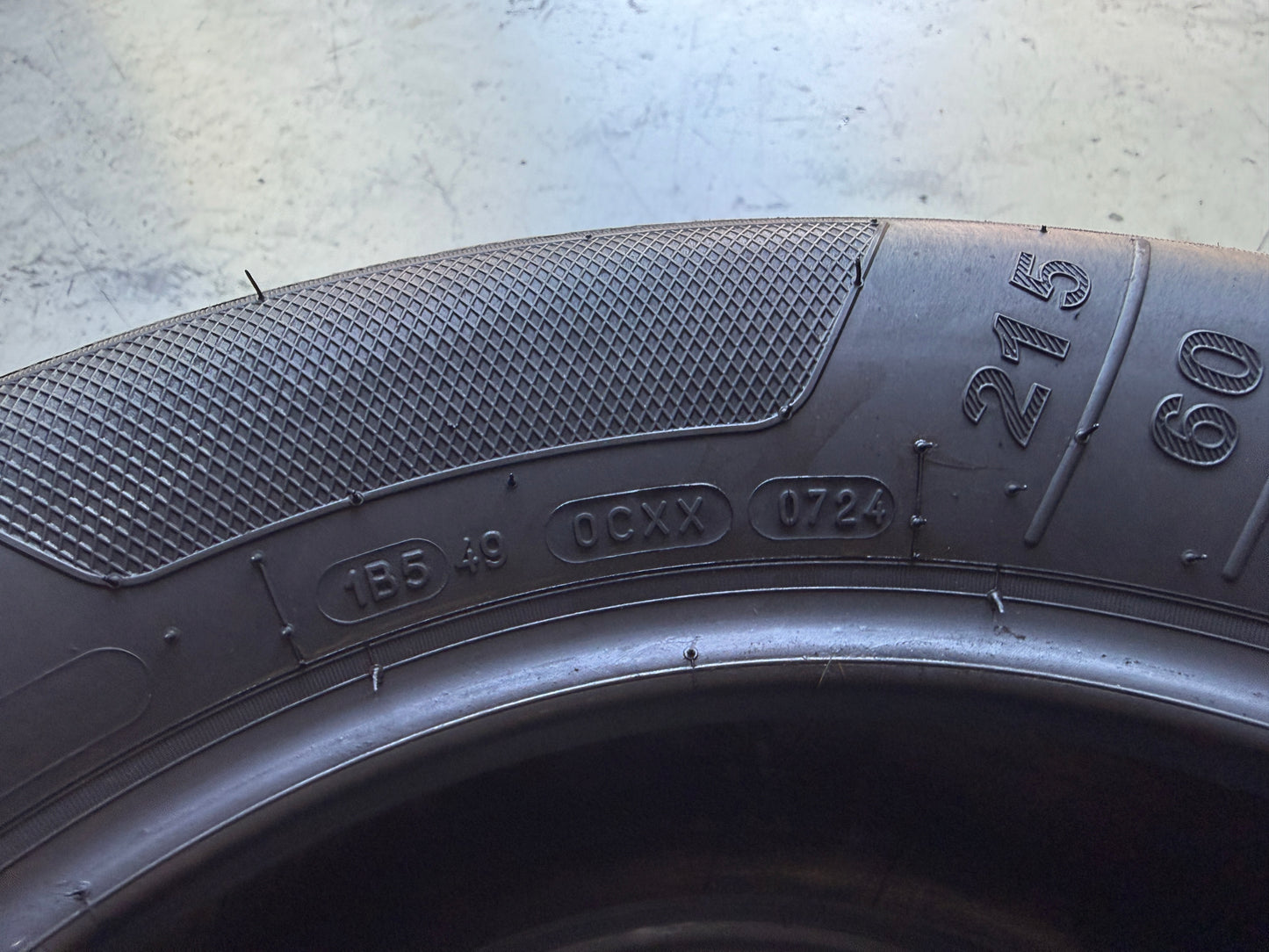 Usato: 2 Pneumatici Kleber Dynaxer HP4 215/60R16 99V XL Estivi 90% Residui