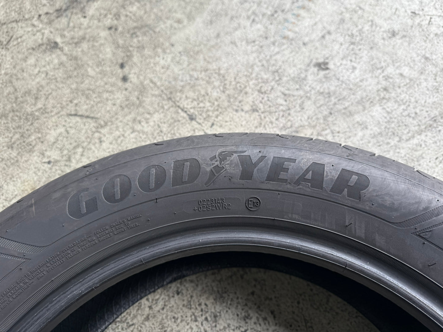 Usato: 4 Gomme 215/55R17 98W Goodyear estive 85% residui