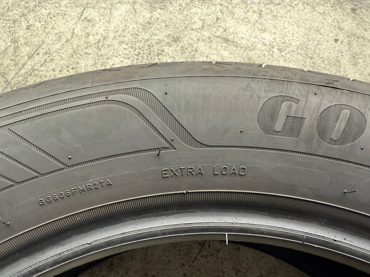 Usato: 4 Gomme 215/55R17 98W Goodyear estive 85% residui