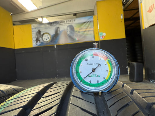 Usato: 4 Gomme 235/55R18 104V XL Kumho 4 Stagioni 95% residui