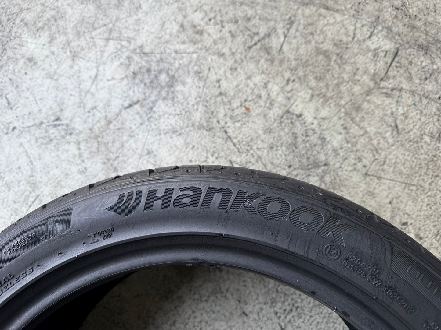 Usato: 4 Gomme 225/45R17 91W Hankook estive 85% residui