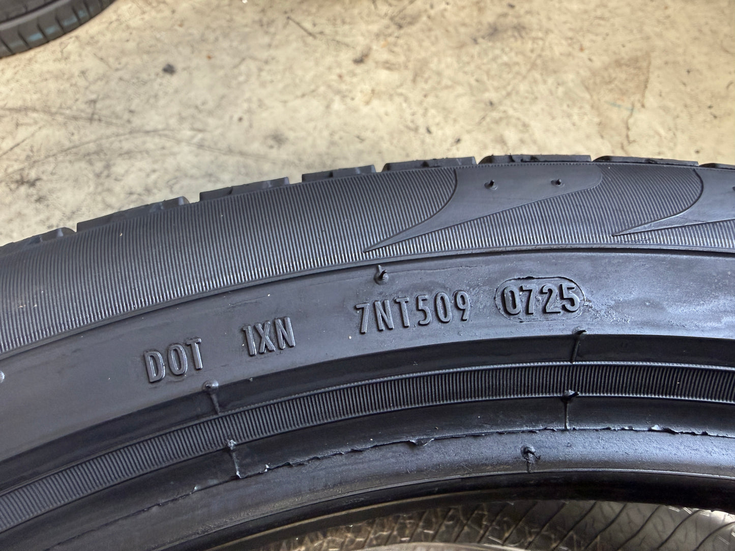 Usato: 2 Pneumatici Pirelli Scorpion Zero All Season 275/40R22 108Y XL LR PNCS 98% Residui