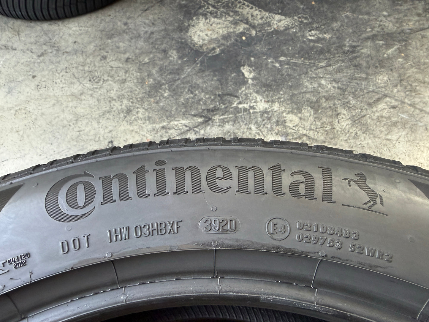 Usato: 2 Pneumatici Continental CrossContact RX 275/45R22 112W XL LR Estivi 85% Residui