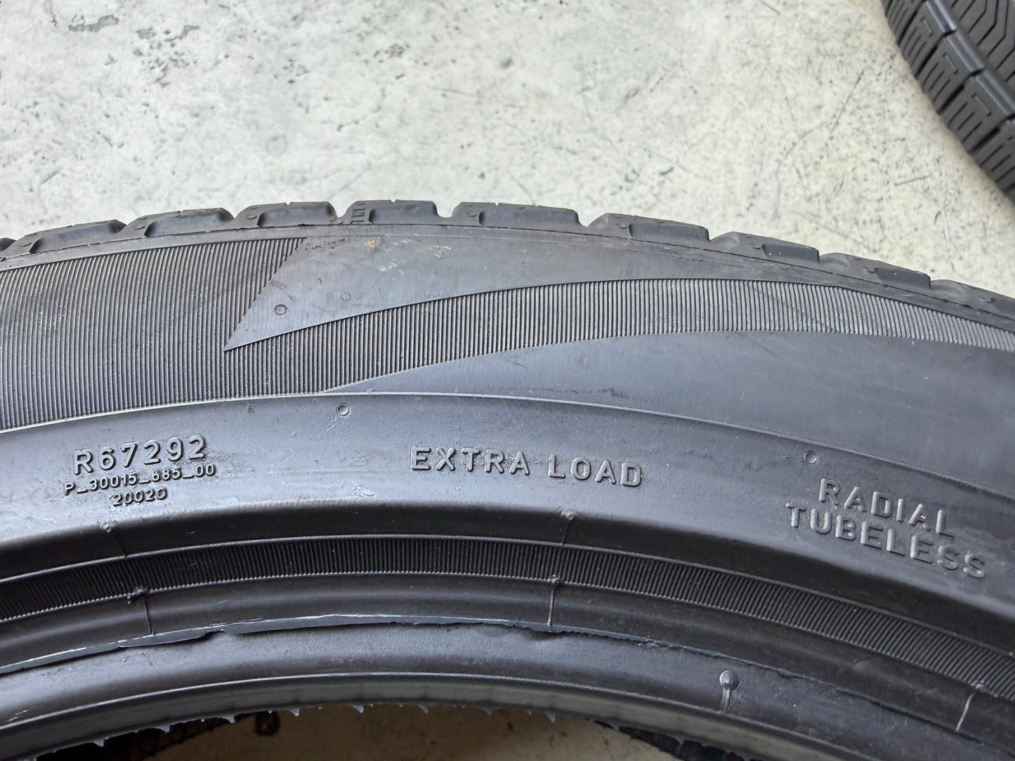 Usato: 4 Pneumatici Pirelli Scorpion Zero All Season 285/45R22 114Y XL LR PNCS 80-85% Residui DOT 2025