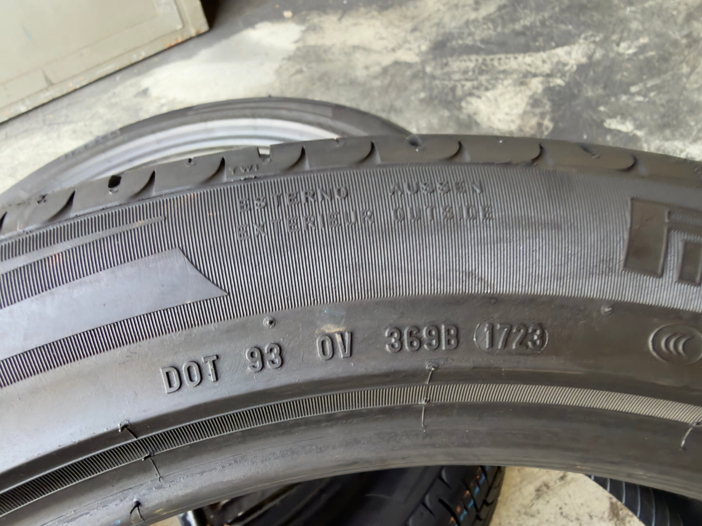 Usato: 4 Pneumatici Pirelli Scorpion Zero Asimmetrico 295/40R22 112W XL MO1 Estive 85% Residui