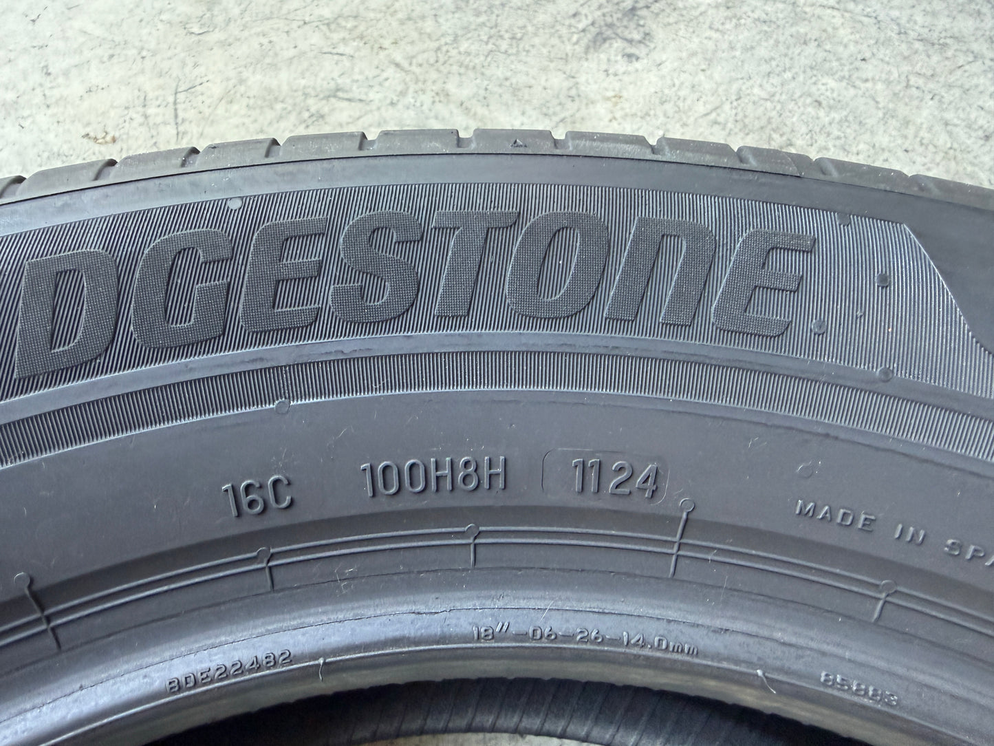 Usato: 4 Pneumatici Bridgestone Turanza 6 Enliten 235/60R18 107W XL Estivi 85-90% Residui