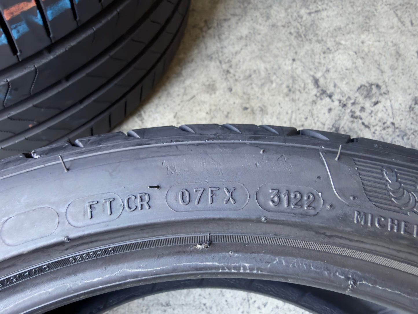 Usato: 4 Pneumatici Michelin Primacy 4 225/40R18 92Y XL Estivi 85% Residui