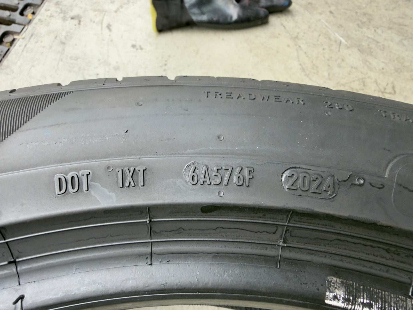 Usato: 4 Pneumatici Pirelli P Zero 255/45R20 105Y + 285/40R20 108Y XL * Estivi 80% Residui
