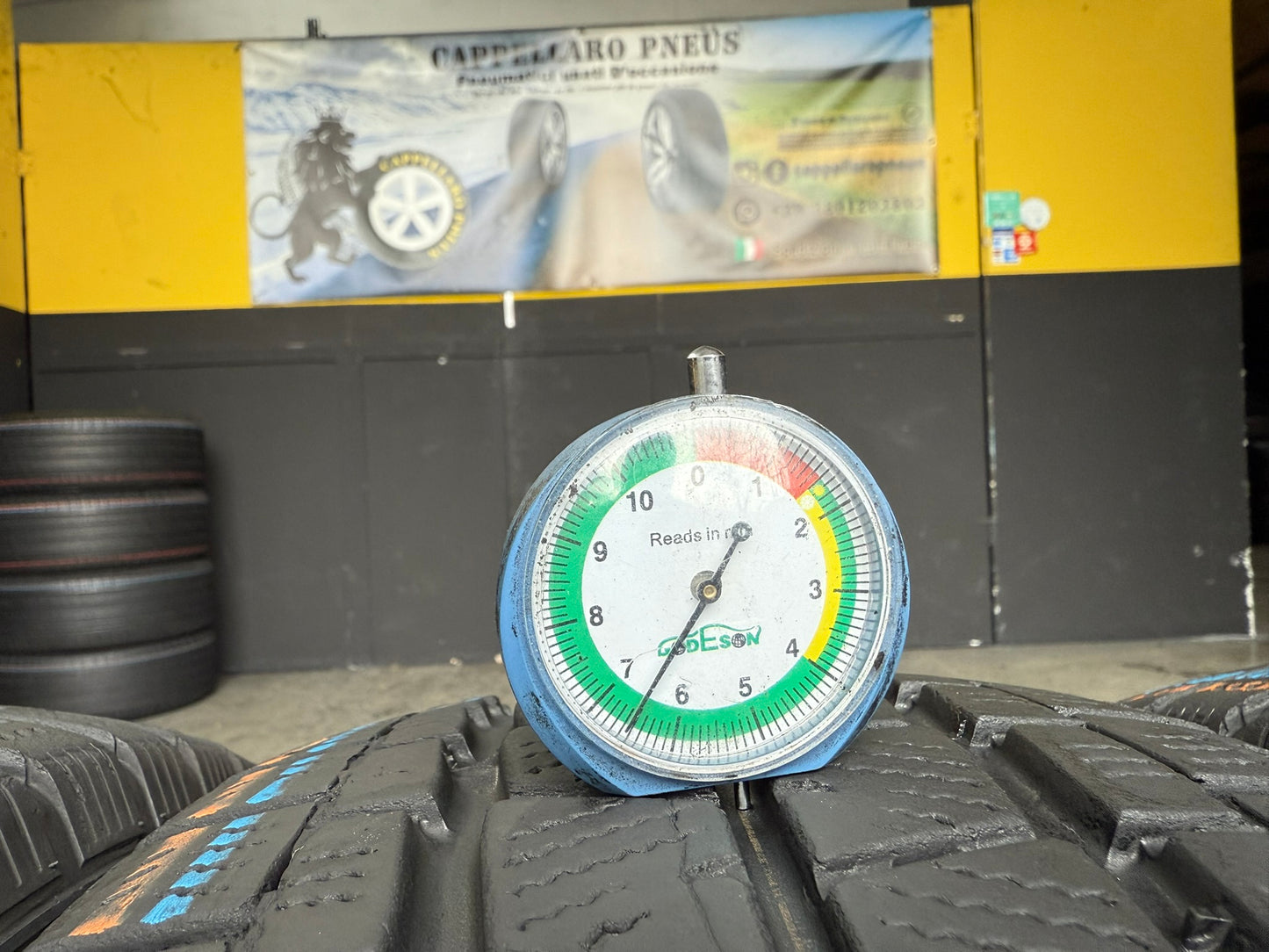 Usato: 4 Gomme 215/70R15 C 109/107R Falken Invernali 80% Residui