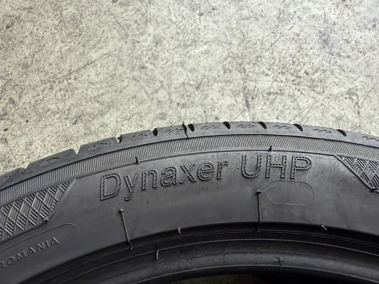Usato: 2 Gomme 225/45R18 95Y XL Kleber Estive 90% Residui