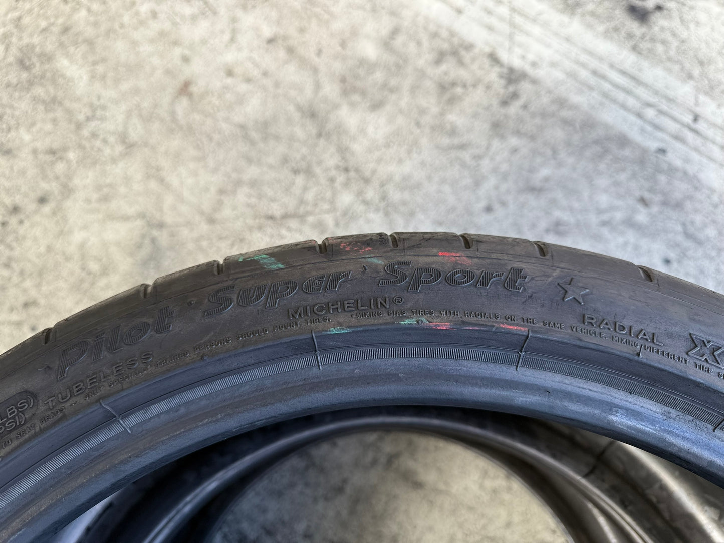 Usato: 2 Gomme 255/35R19 96Y XL Michelin Super Sport Estive 90% Residuo