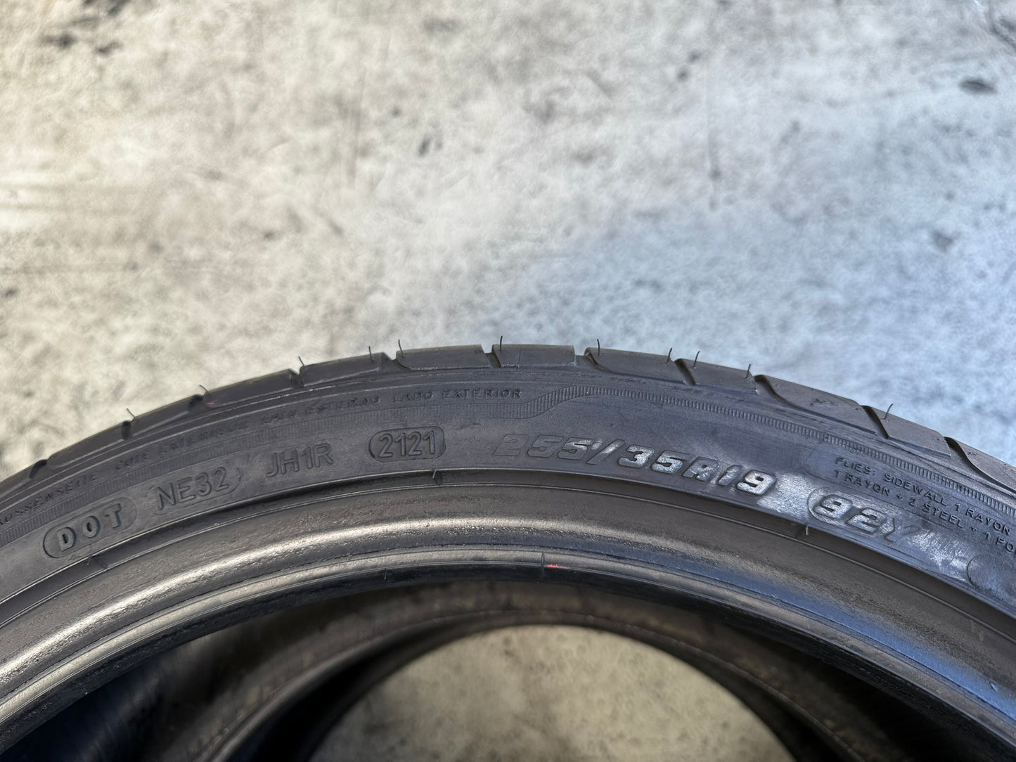 Usato: 2 Gomme 255/35R19 92Y Goodyear Runflat Estive 90% Residuo