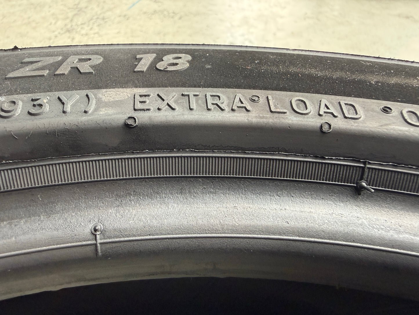 Usato: 2 Pneumatici Michelin Pilot Sport 5 215/45R18 93Y XL MFS Estivi 90% Residui