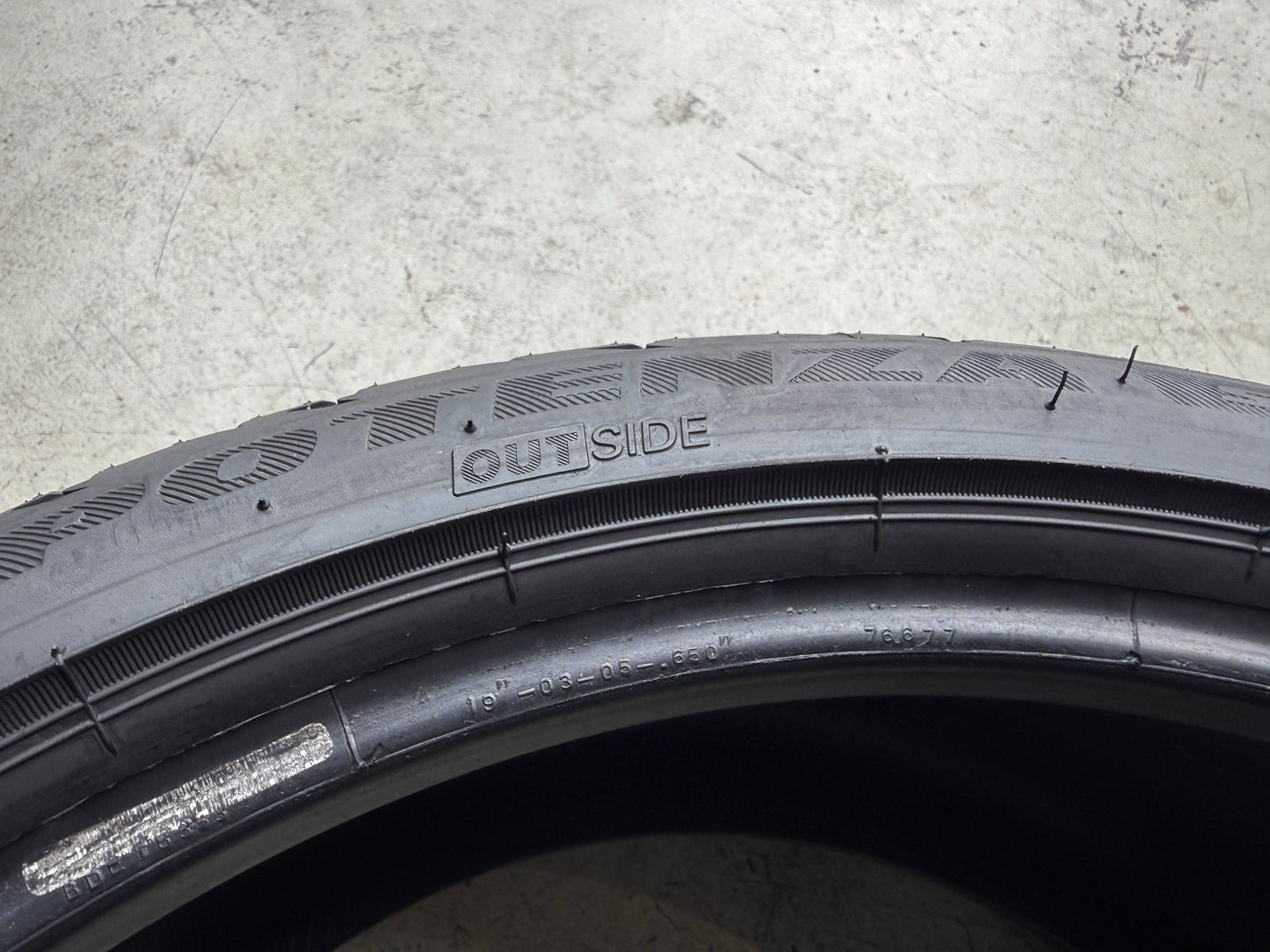 Usato: 2 Pneumatici Bridgestone Potenza S001 245/35R19 93Y XL AO MFS Estivi 80% Residui