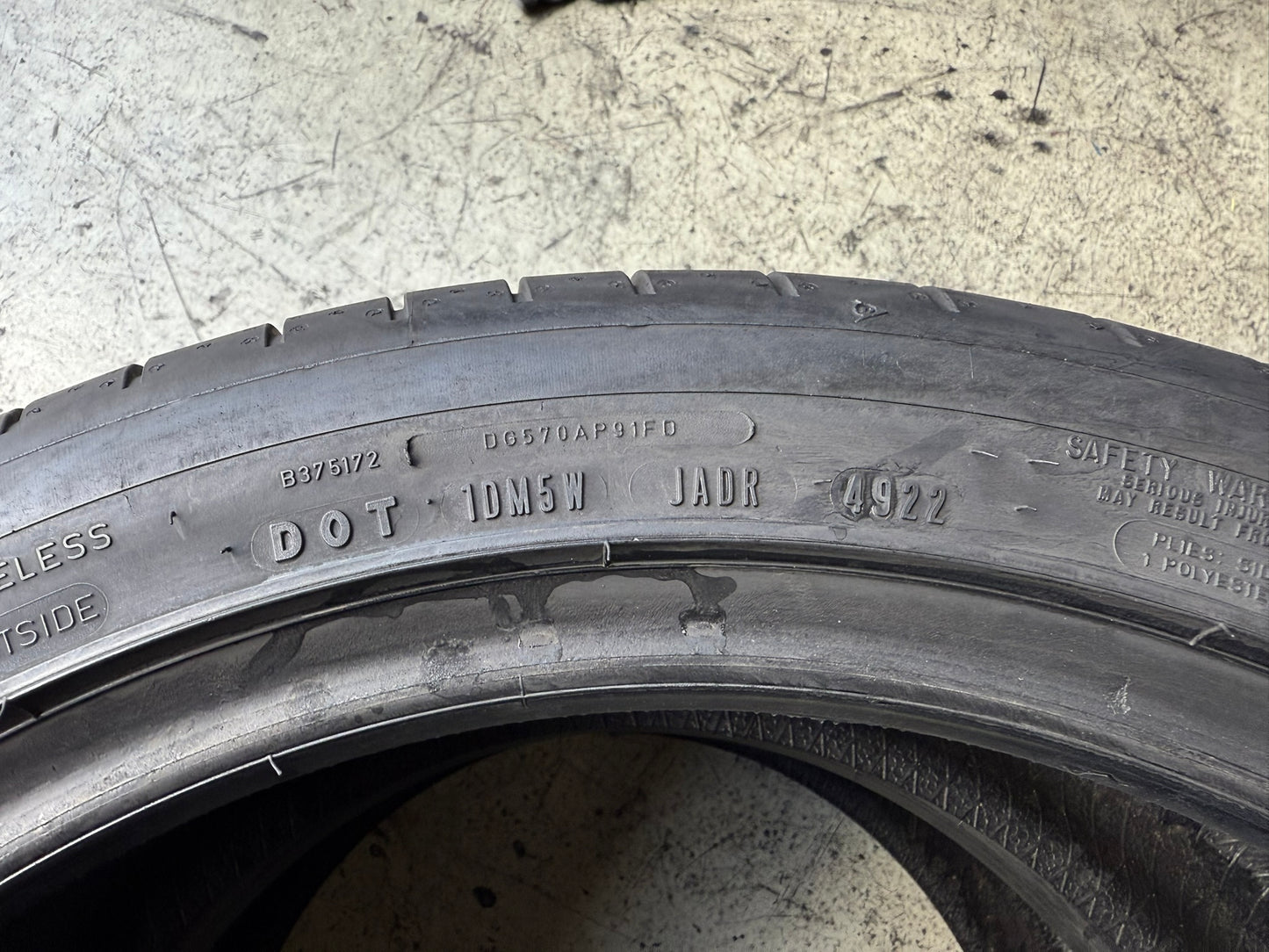 Usato: 2 Gomme 255/40R19 100Y XL Dunlop Estive 90% Residuo