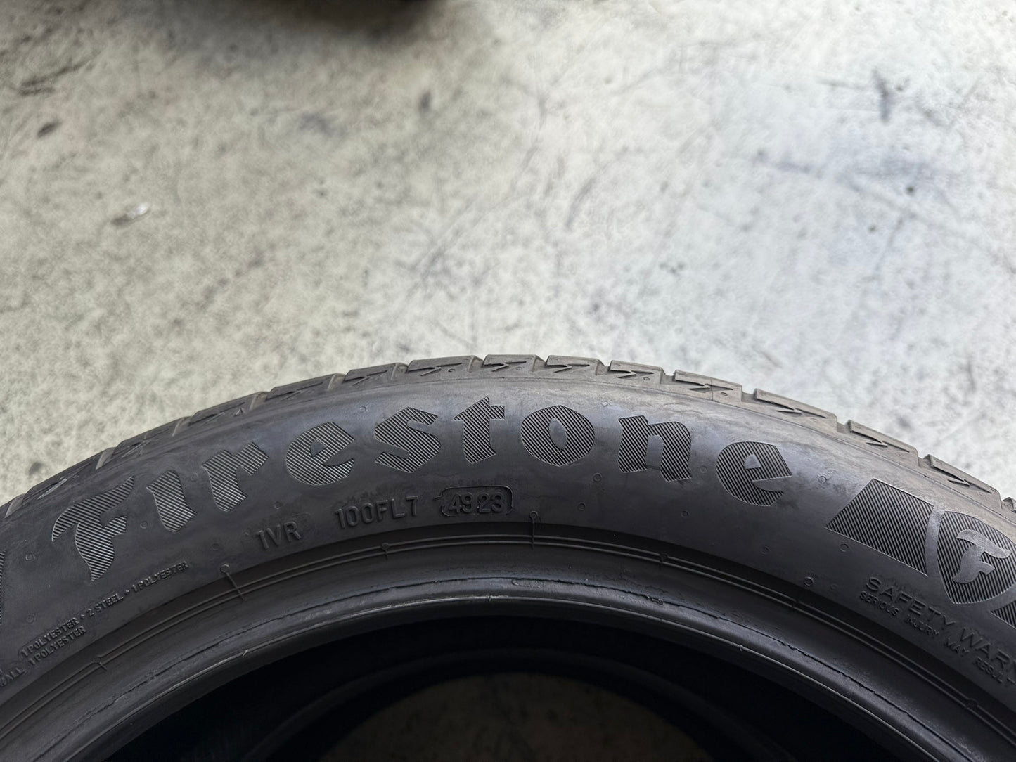 Usato: 2 Gomme 225/50R18 95W Firestone Estive 95% Residuo