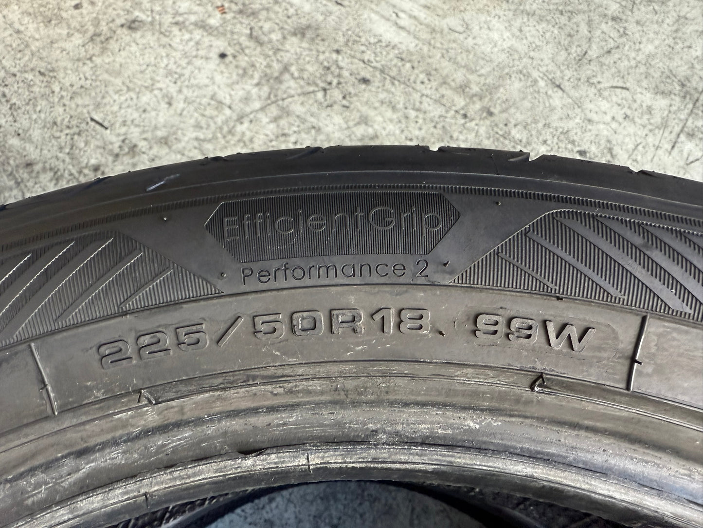 Usato: 2 Gomme 225/50R18 99W XL Goodyear Estive 95% Residuo