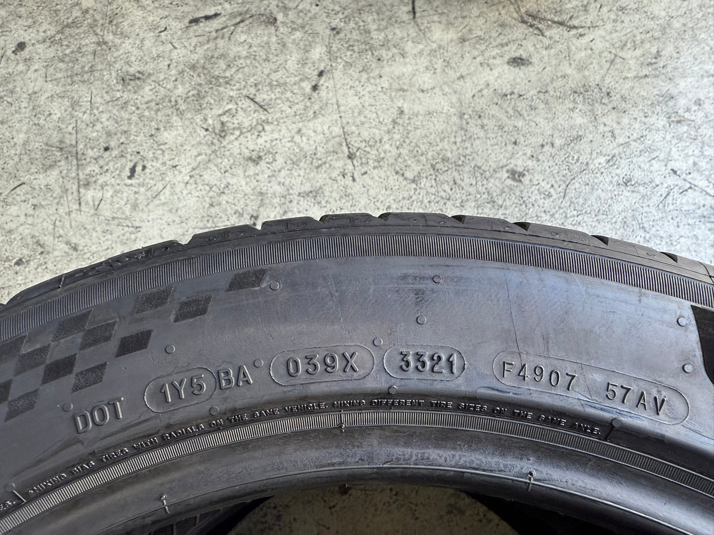 Usato: 2 Gomme 255/45R18 103Y XL Michelin Estive 85% Residuo