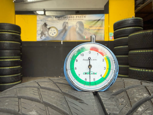 Usato: 2 Gomme 255/40R18 99V XL Michelin Invernali 80% residui