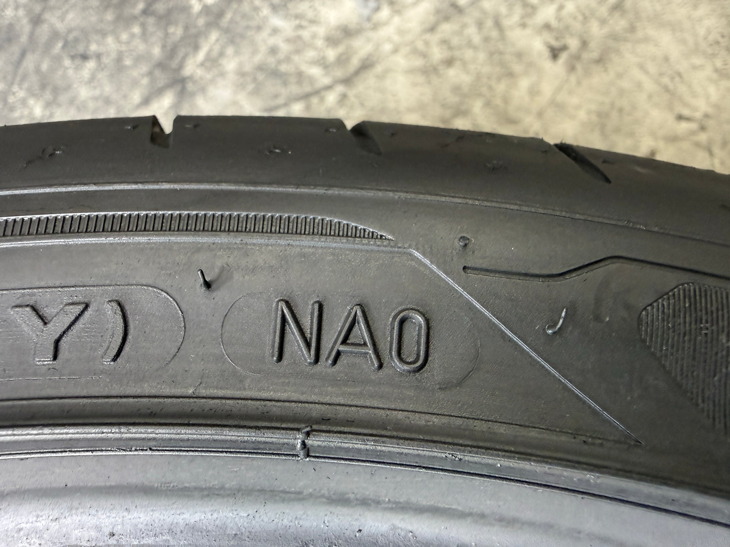 Usato: 2 Pneumatici Goodyear Eagle F1 Asymmetric 3 245/35R20 95Y XL NA0 EVR MFS 85% Residui