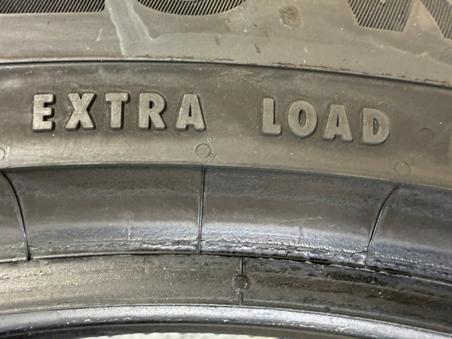 Usato: 2 Pneumatici Continental AllSeasonContact 245/45R20 103W XL FR 3PMSF EVc 4 Stagioni 90% Residui