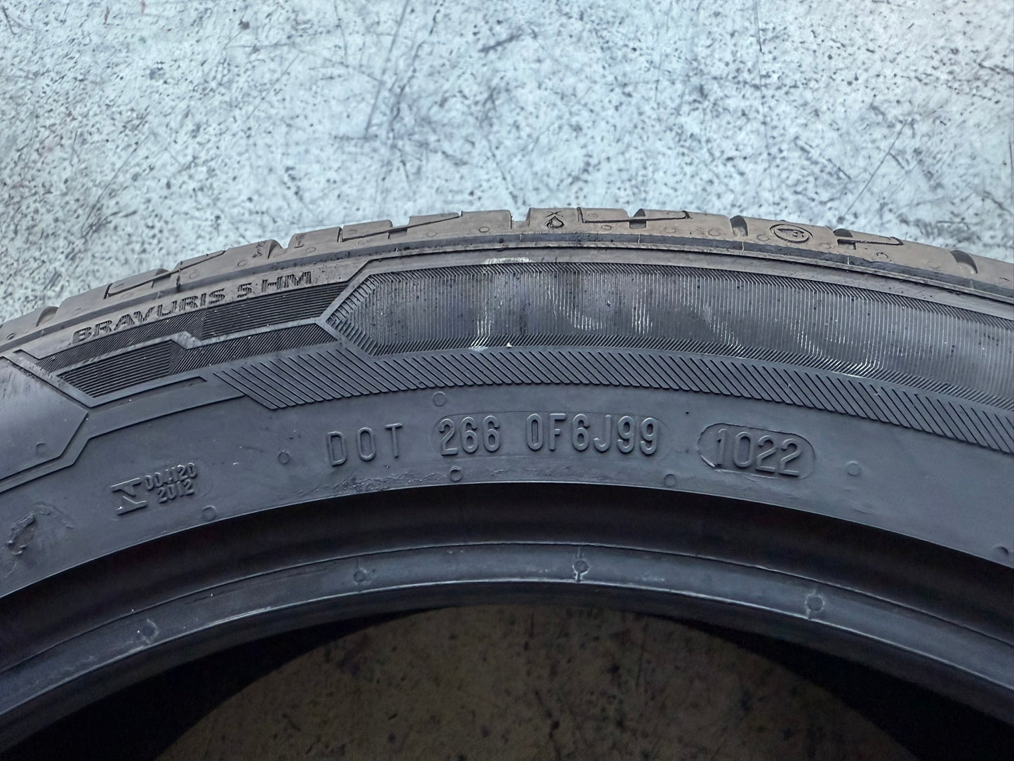 Usato: 2 Gomme 255/45R20 105Y XL Barum Estive 90% Residui