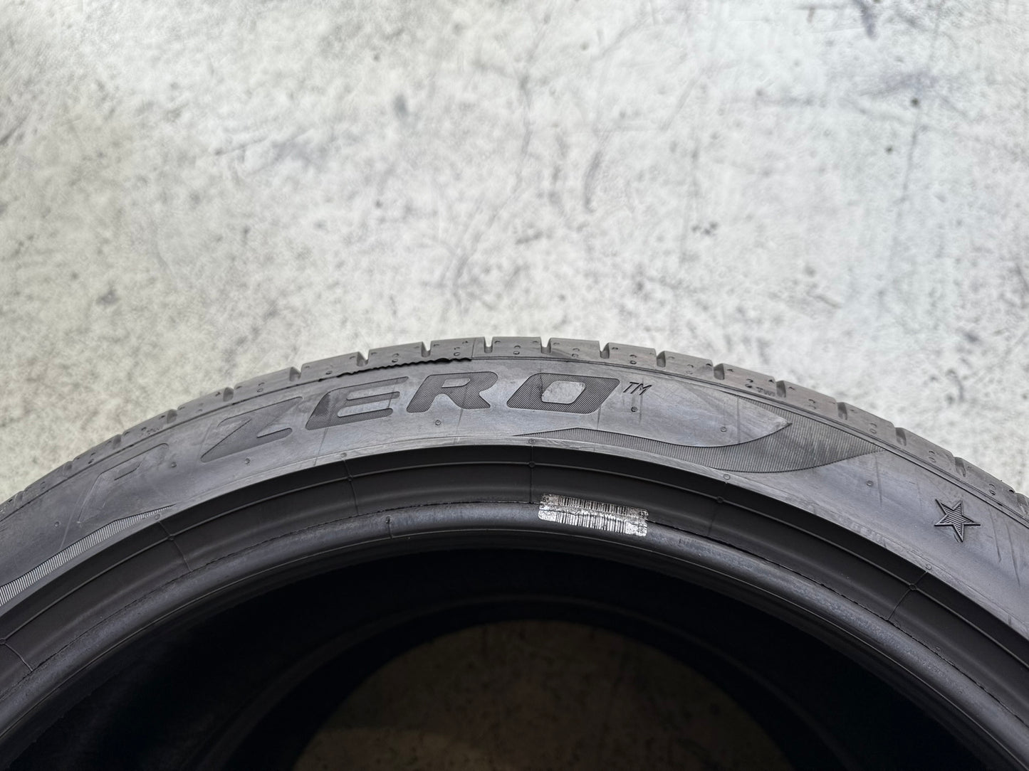 Usato: 2 Gomme 225/45R19 96Y XL Pirelli Estive 90% residui
