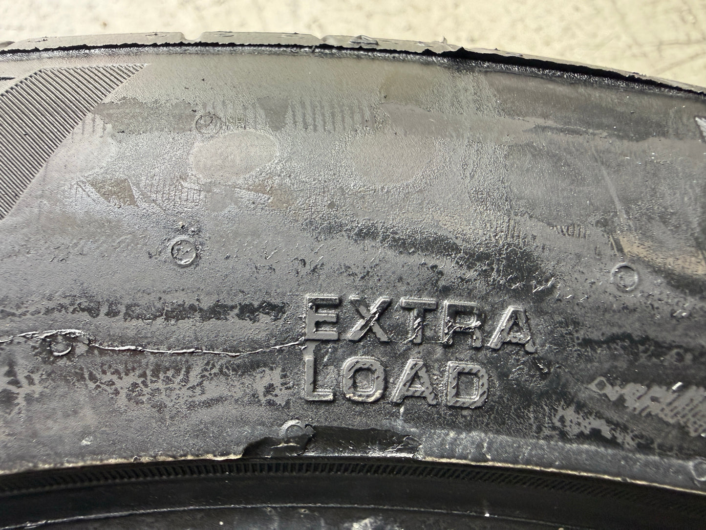 Usato: 2 Pneumatici Nexen N'Fera Sport SU2 215/45R17 91Y XL (*) BMW Estivi 90% Residui