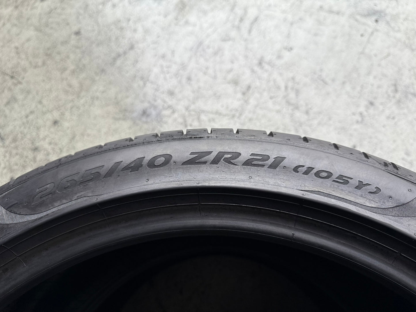 Usato: 2 Gomme 265/40R21 105Y XL Pirelli Estive 90% Residuo