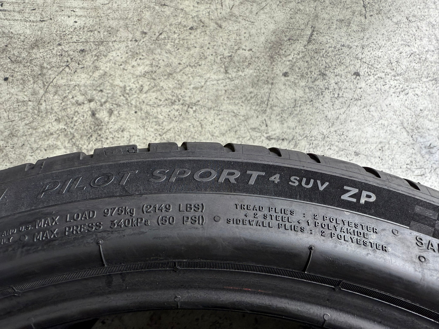 Usato: 2 Gomme 275/40R21 107Y XL Michelin Runflat Estive 90% Residuo