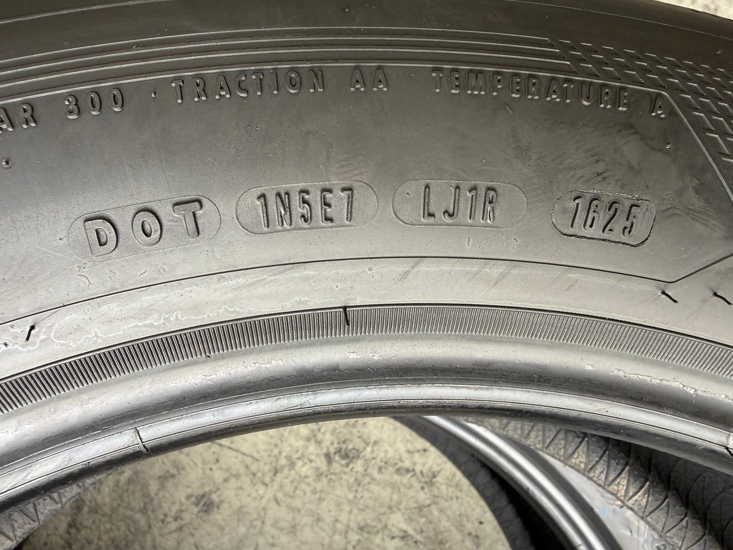 Usato: 2 Pneumatici Goodyear Eagle F1 Asymmetric 5 235/55R19 105W XL MO Estivi 85% Residui